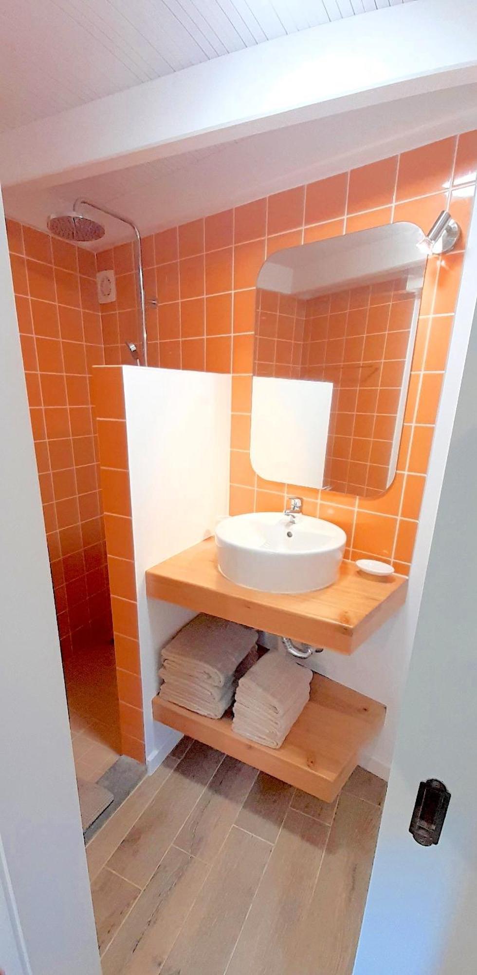 Small - Flaminga's Place *